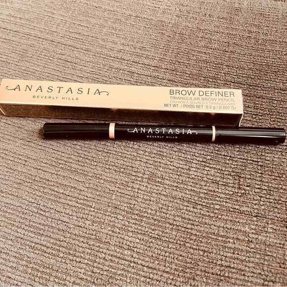 Anastasia Beverly Hills brow definer in soft brown - new! - Picture 5 of 5